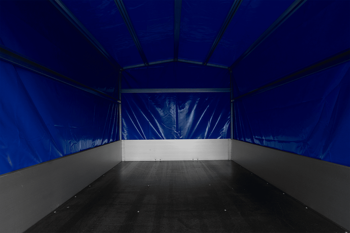 Przyczepka samochodowa z burtami aluminiowymi 264x150 Unitrailer Garden 265 KIPP ALU ze stelażem H-1100 i pokrowcem niebieskim